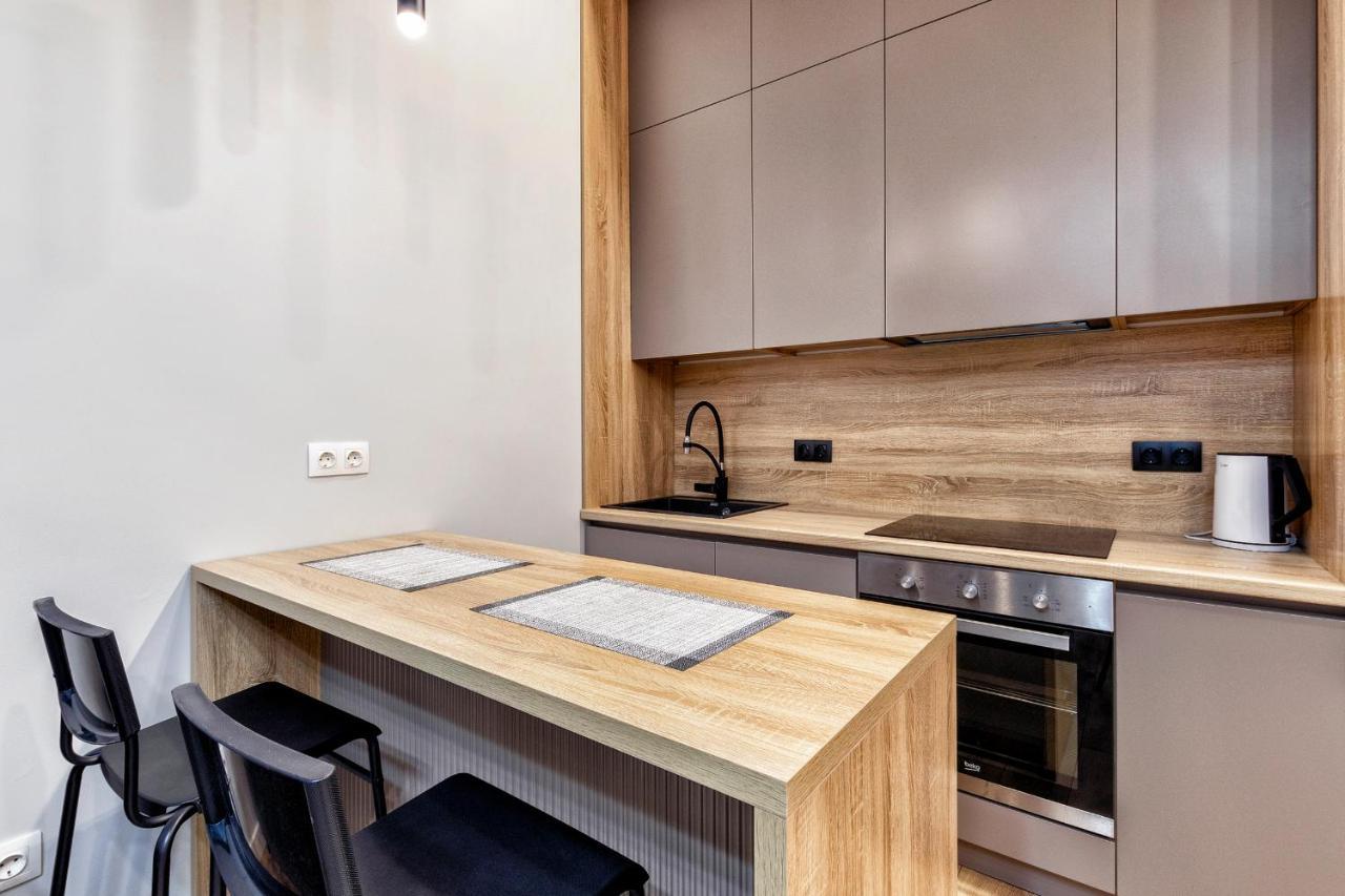 Aura Business Class Apartment Astana Bagian luar foto