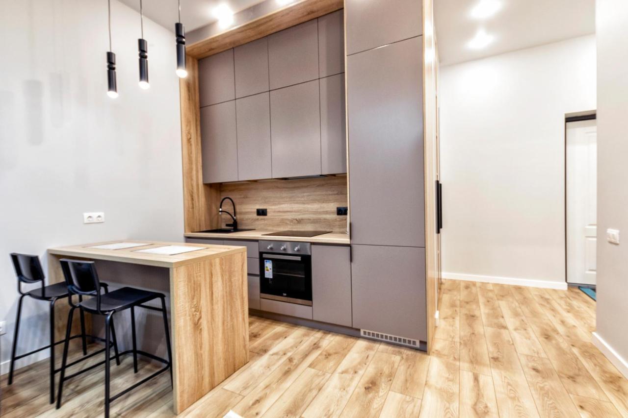 Aura Business Class Apartment Astana Bagian luar foto