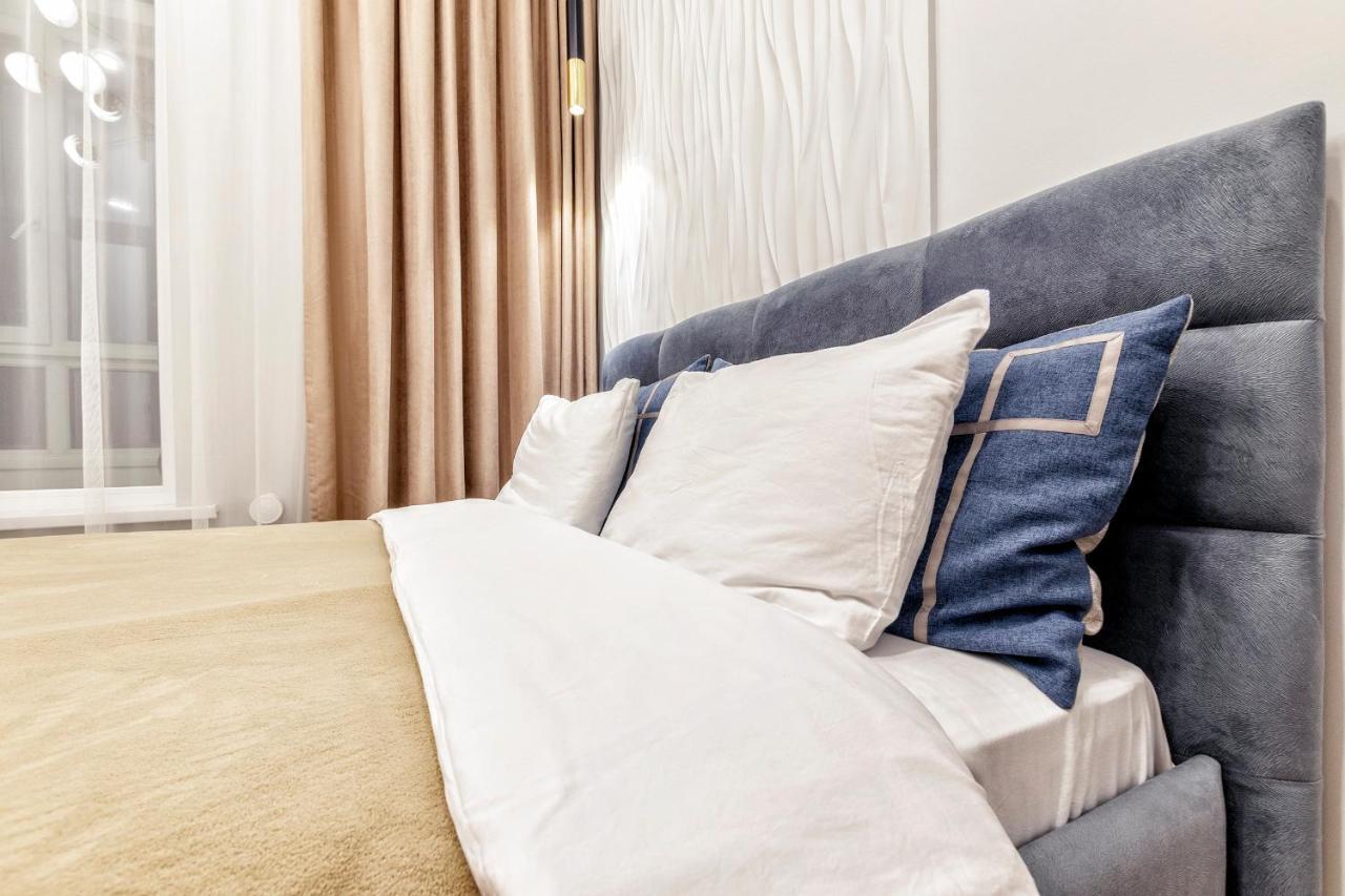 Aura Business Class Apartment Astana Bagian luar foto